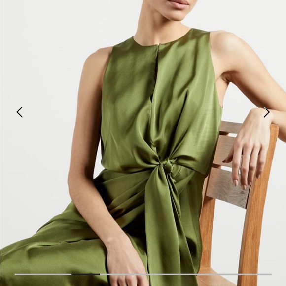 Ted Baker - Pohshan
Keyhole Detail Midi Dress Khaki Green - Picture 3 of 11